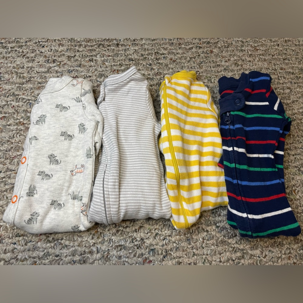LOT OF 4 Baby Boy Sleepers Carters and Little Wonders Striped Sleepers Newborn